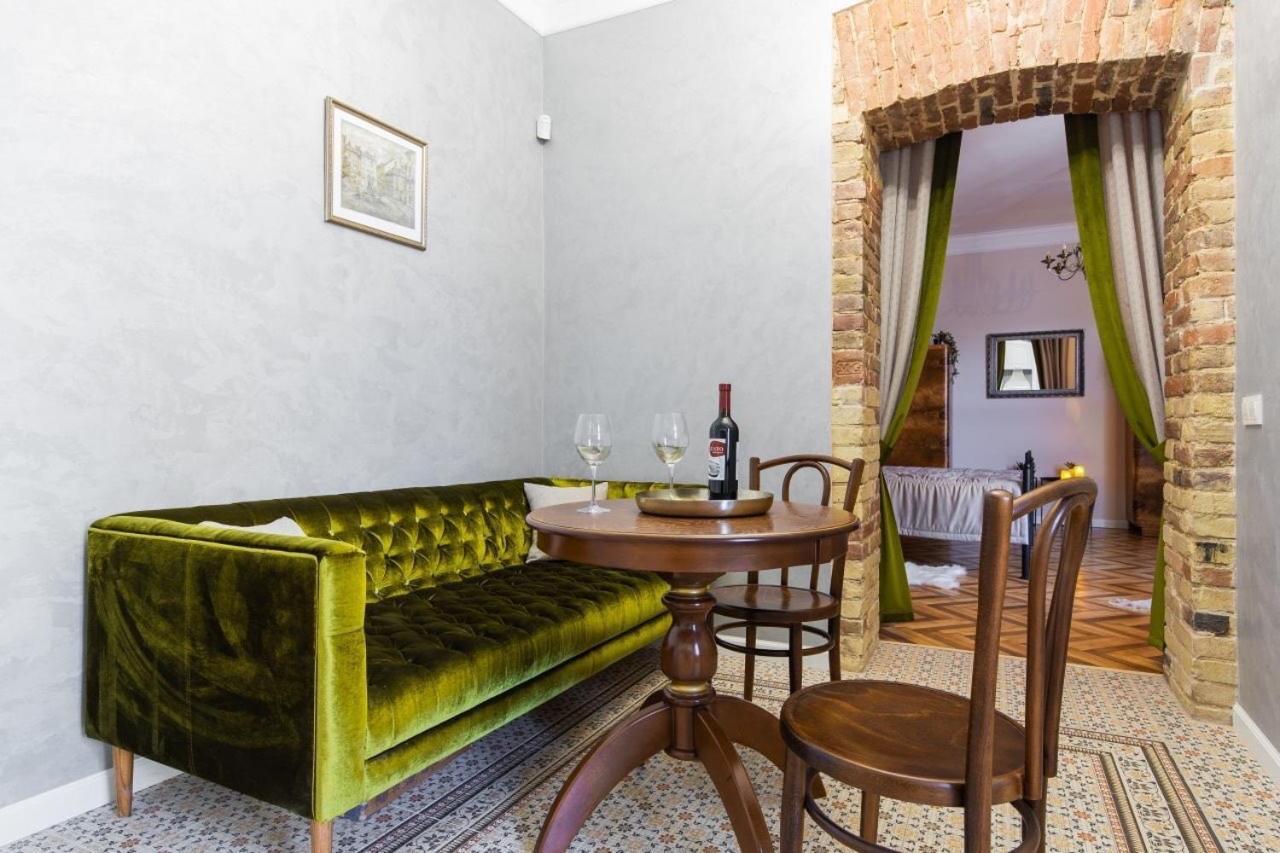 Смольського, 6 Daire Lviv Dış mekan fotoğraf